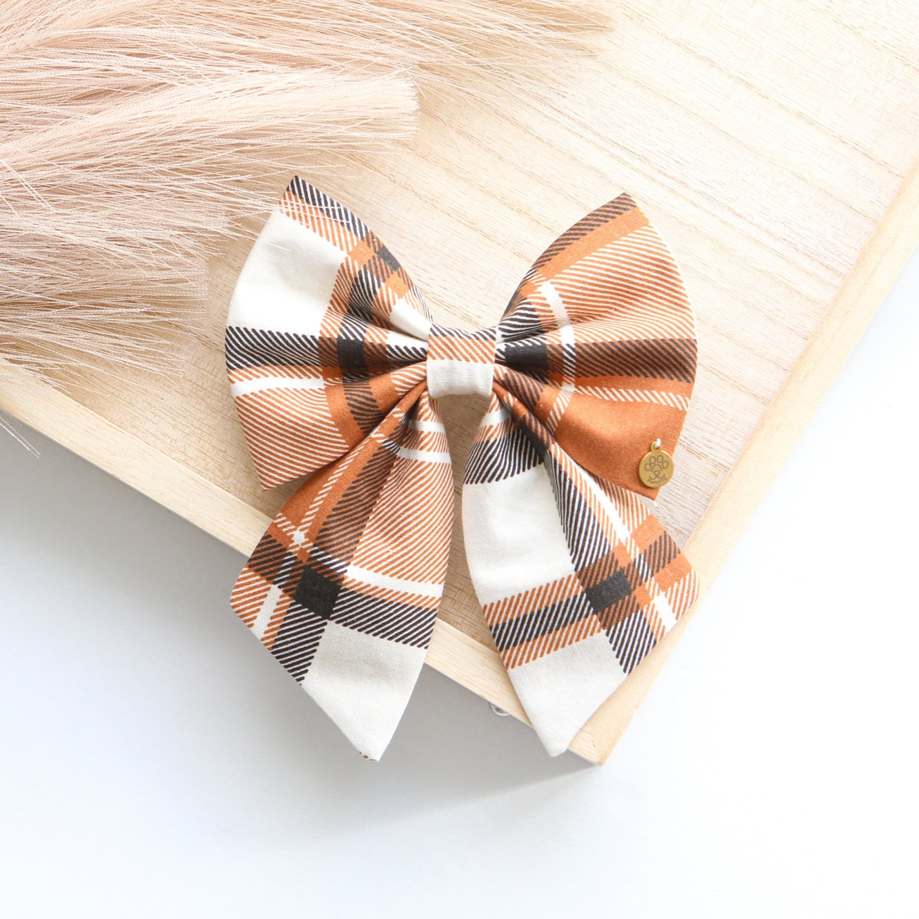 Maple Bow