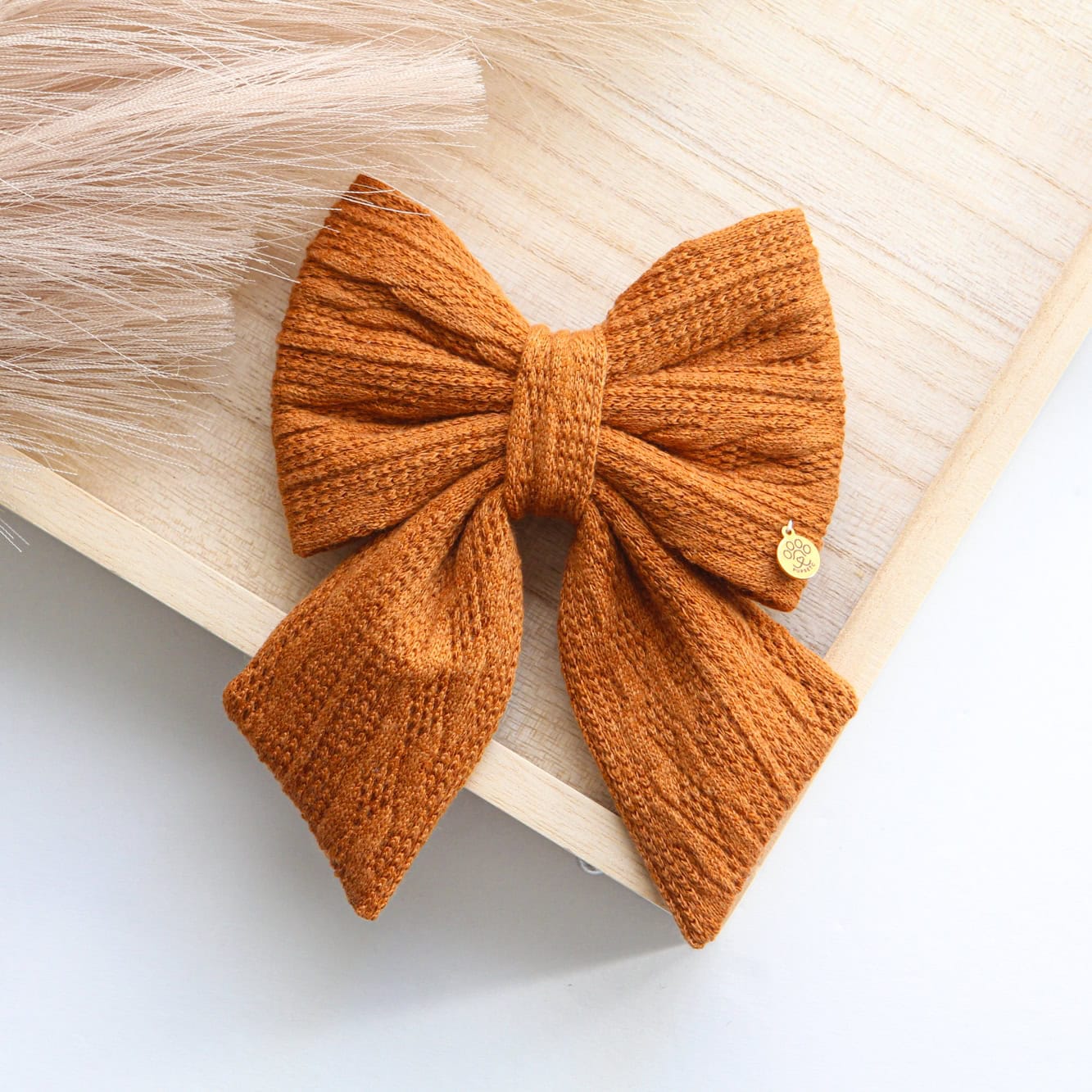 Cinnamon Bow