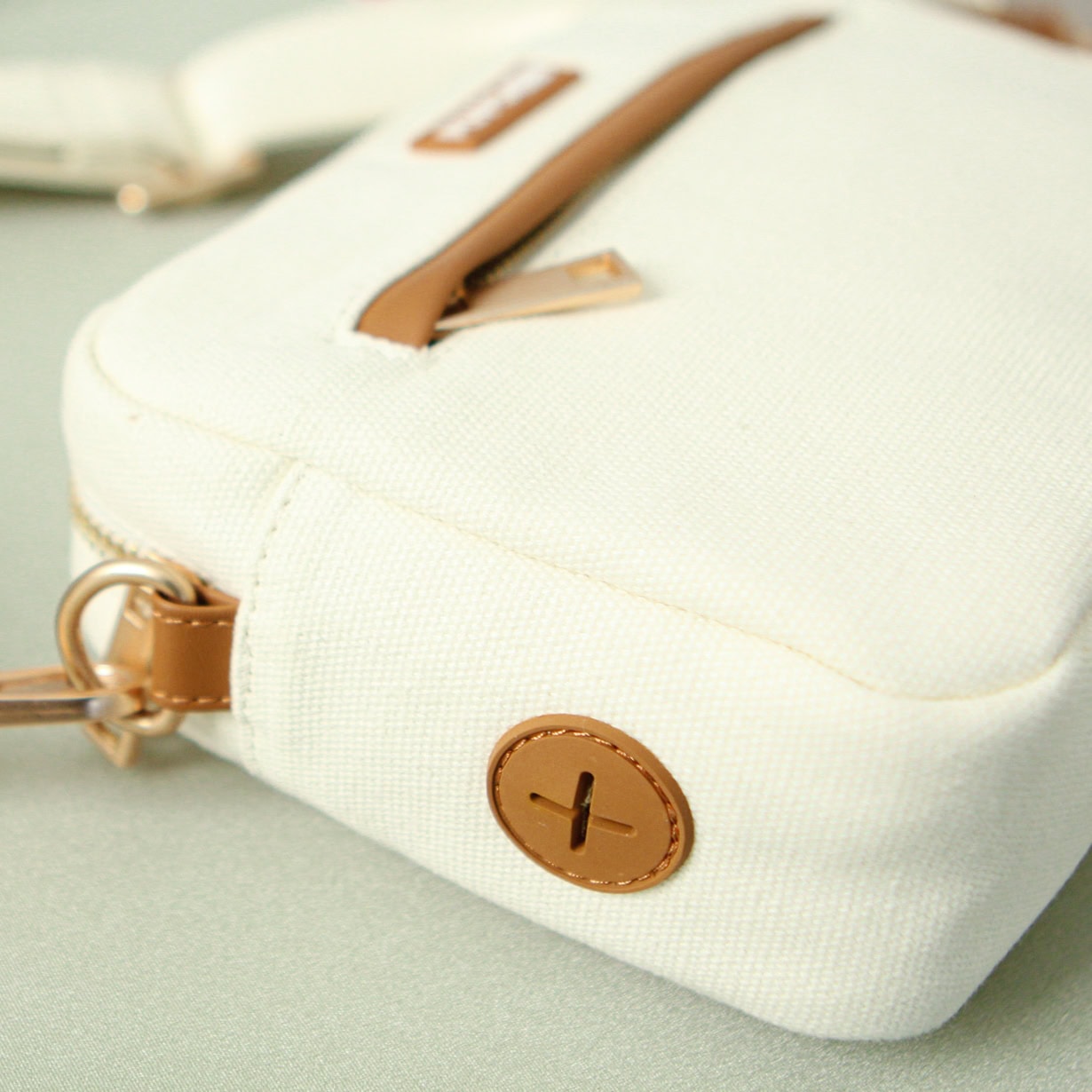 Pup Bag | Off-White