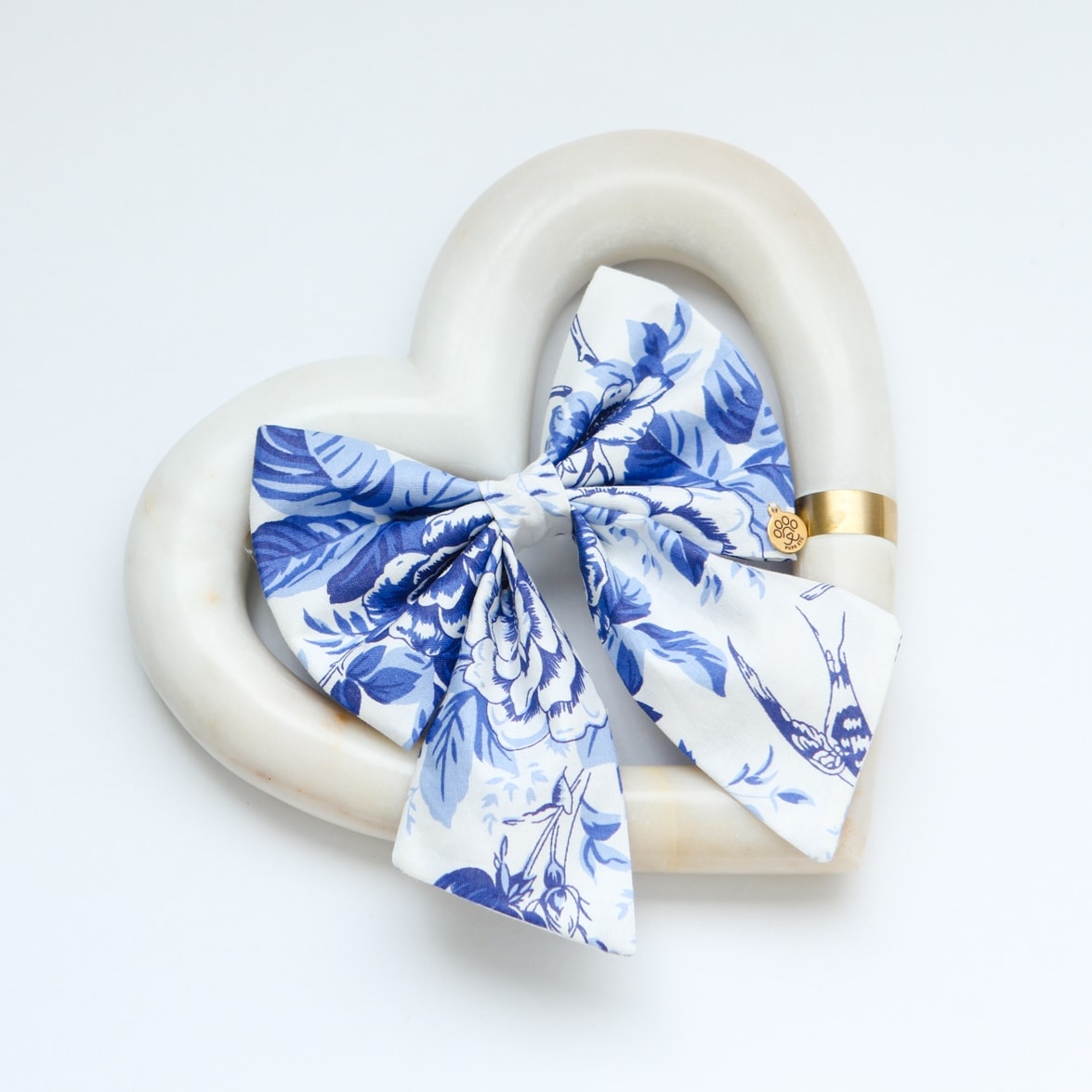 Porcelain Bow
