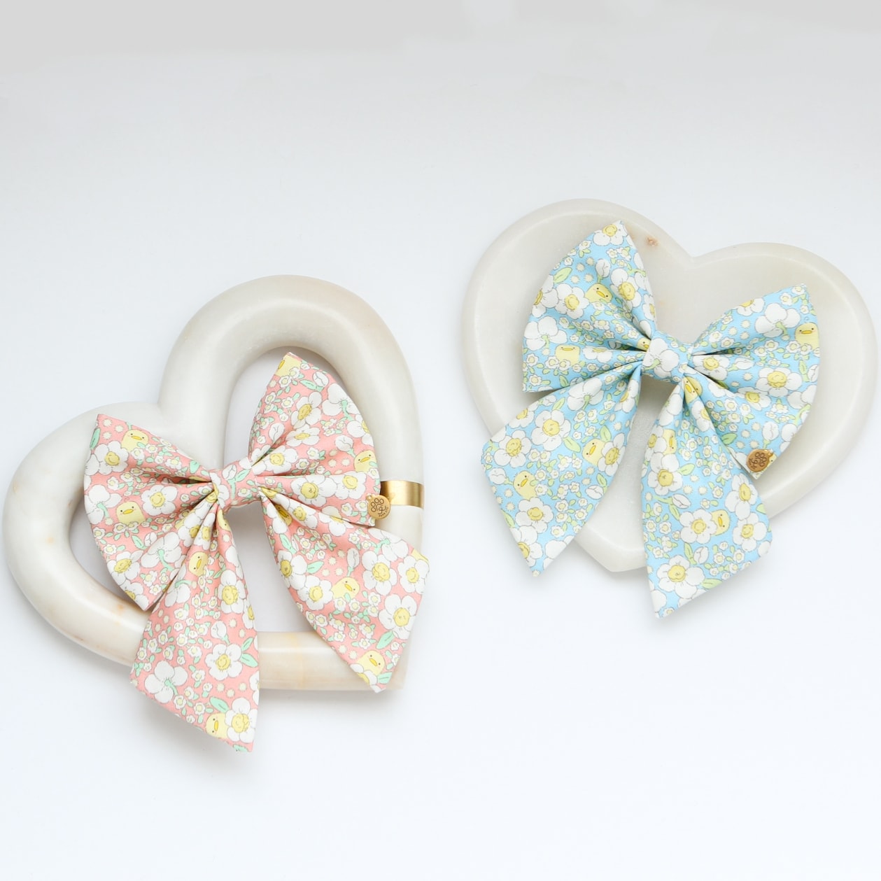 Flower Chick Bow